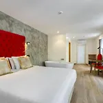 Forest - Albergue Leiria