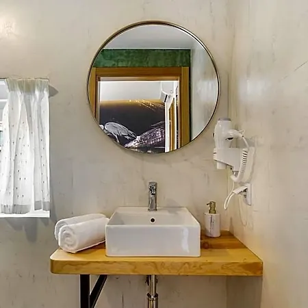 Forest - Hostel Leiria