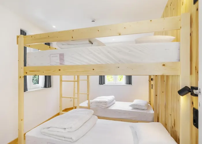 Хостел Forest - Лейрия