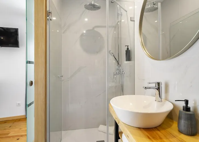 Forest - Хостел Лейрия